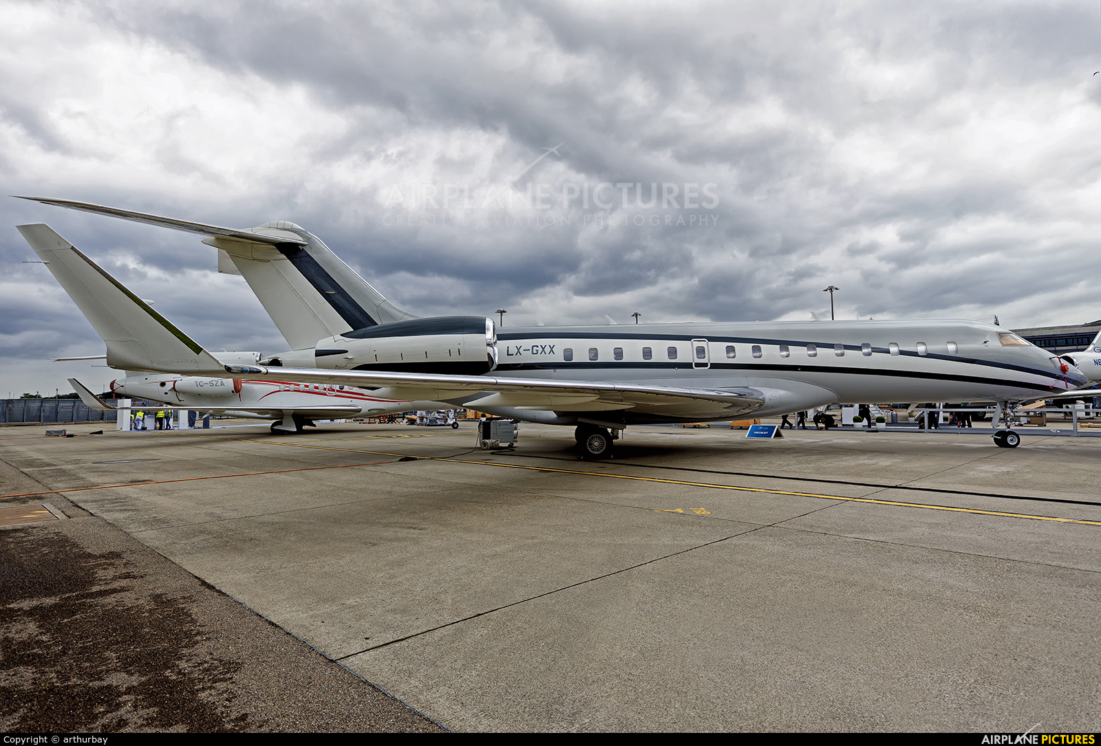 Global Jet Luxembourg LX-GXX aircraft at Geneva Intl