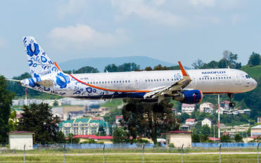VP-BEE - Aeroflot Airbus A321