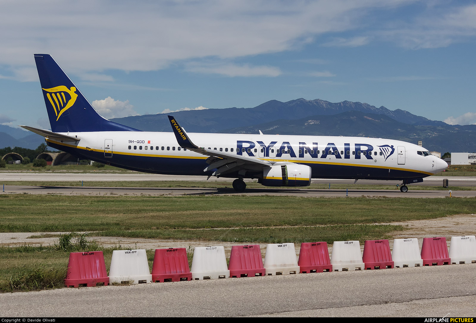 Ryanair (Malta Air) 9H-QDD aircraft at Verona - Villafranca