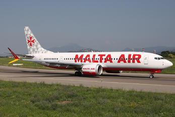 9H-VUE - Malta Air Boeing 737-8-200 MAX