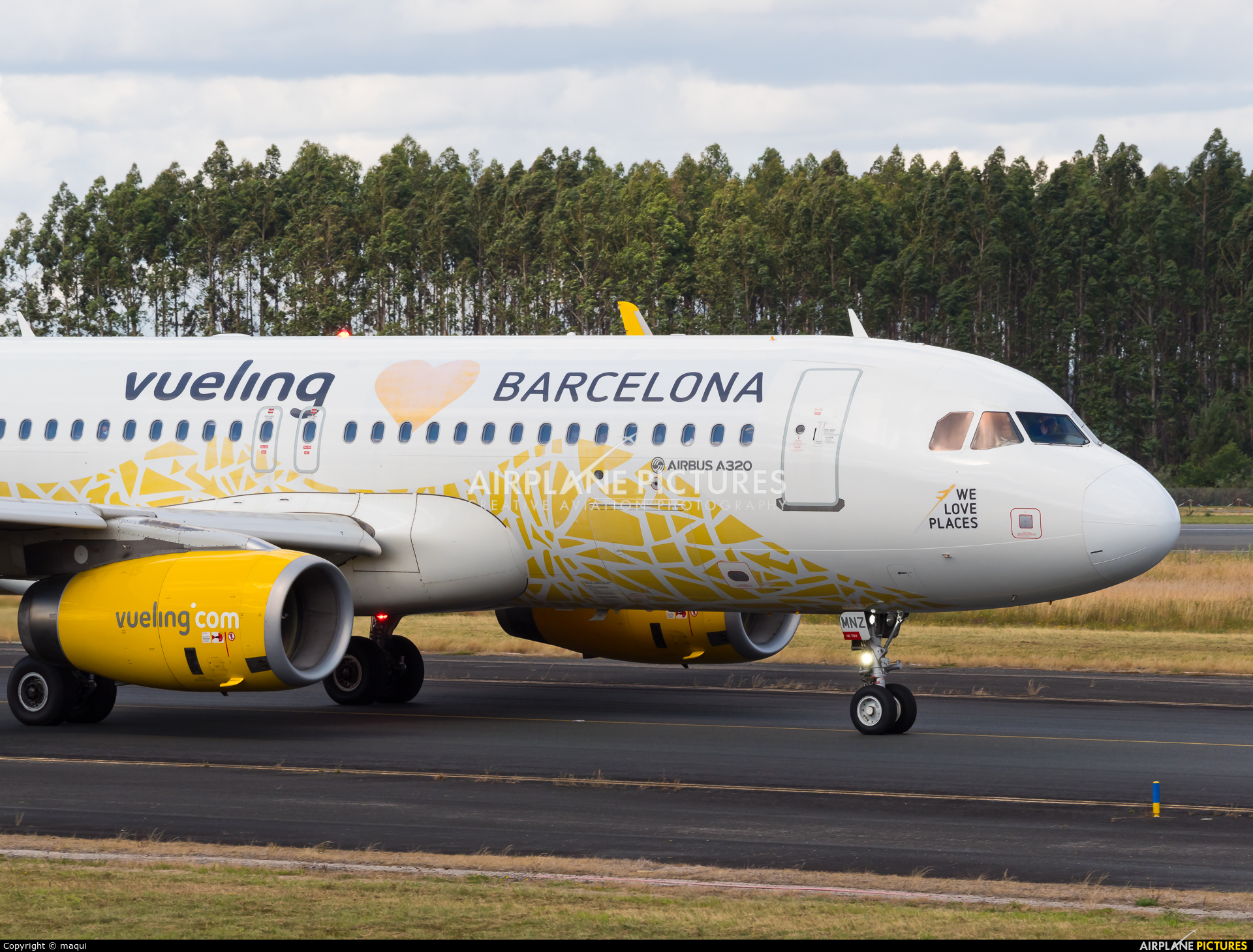 Vueling Airlines EC-MNZ aircraft at Santiago de Compostela