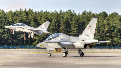 7710 - Poland - Air Force Leonardo- Finmeccanica M-346 Master/ Lavi/ Bielik