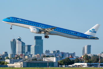 PH-NXC - KLM Cityhopper Embraer ERJ-195-E2
