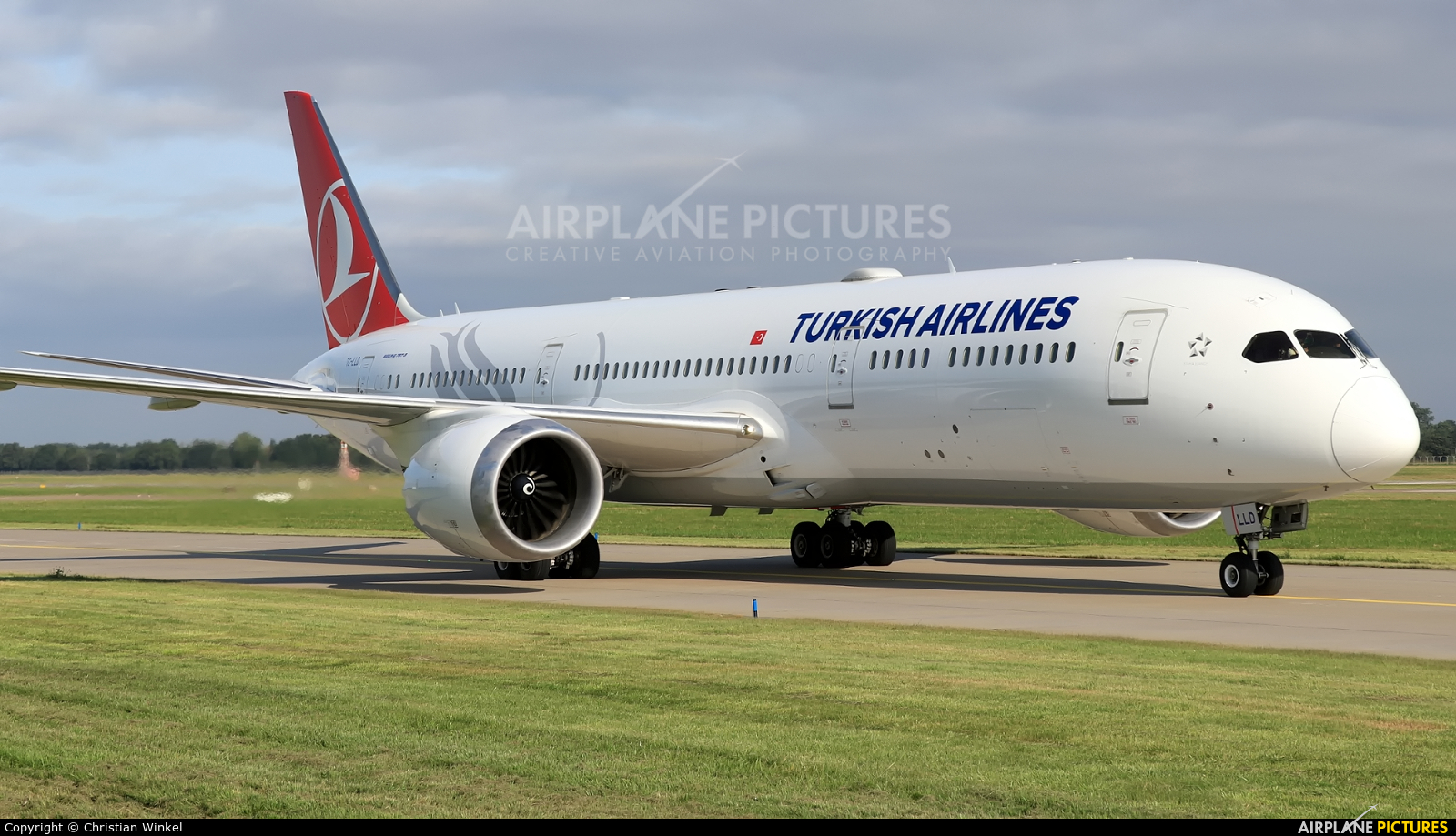 Turkish Airlines TC-LLD aircraft at Hannover - Langenhagen