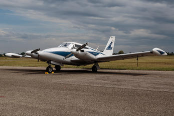 I-VEBA - Private Piper PA-30 Twin Comanche