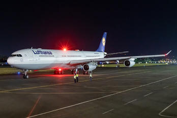 D-AIGL - Lufthansa Airbus A340-300