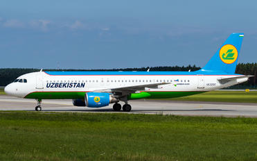 UK32017 - Uzbekistan Airways Airbus A320