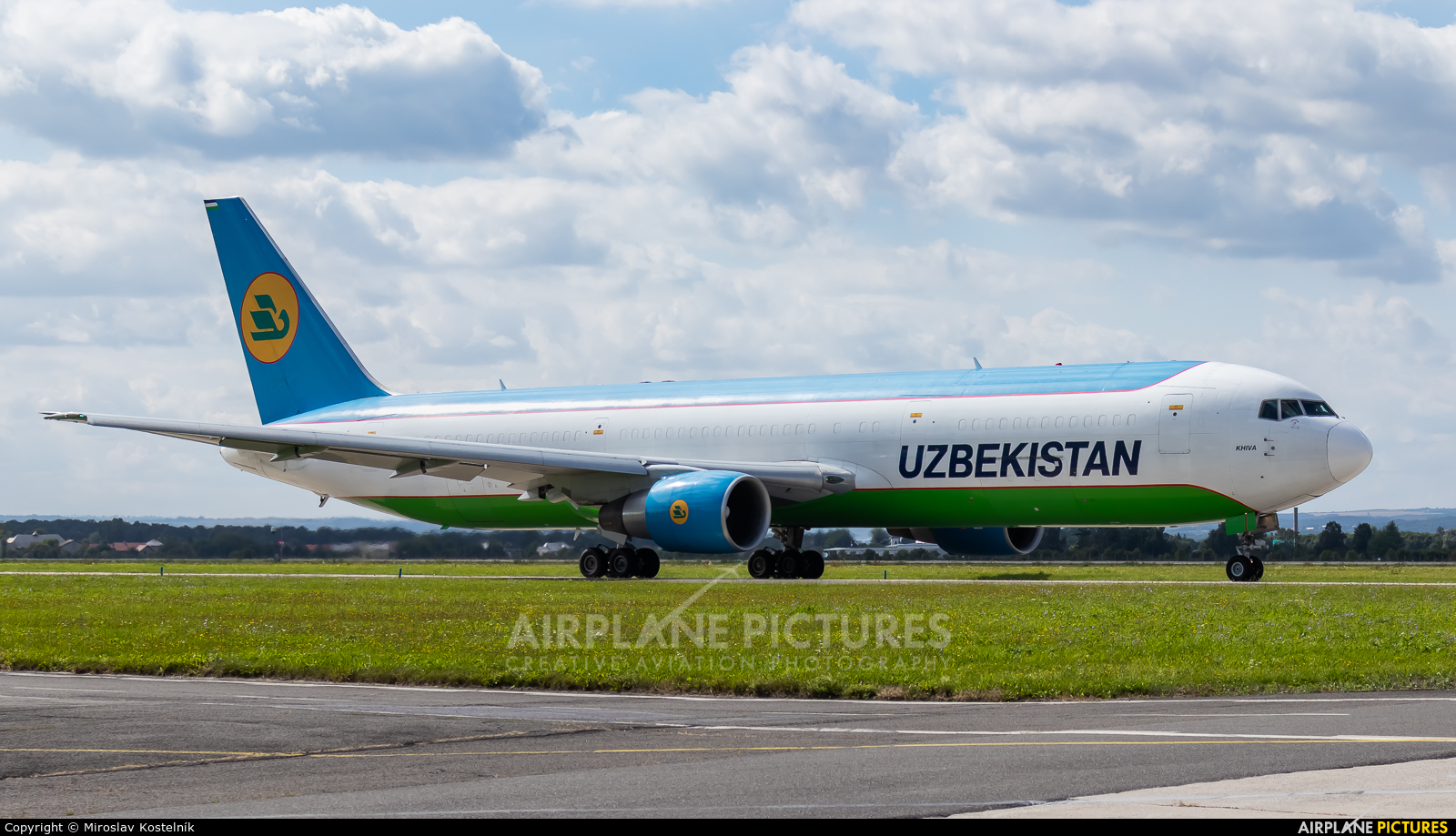 Uzbekistan Airways UK67002 aircraft at Ostrava Mošnov