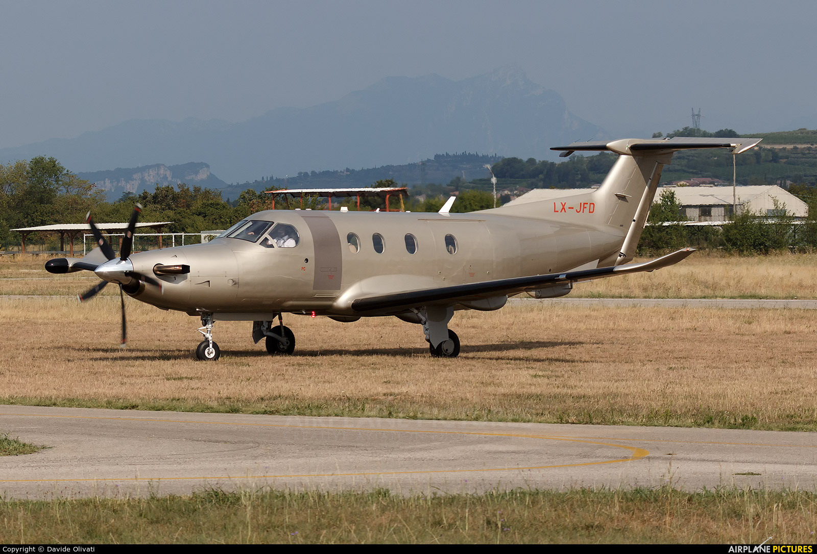 Jetfly Aviation LX-JFD aircraft at Verona - Boscomantico