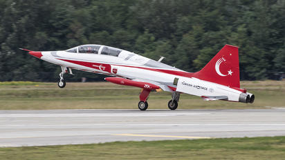71-4026 - Turkey - Air Force : Turkish Stars Canadair 5B-2000 Freedom Fighter