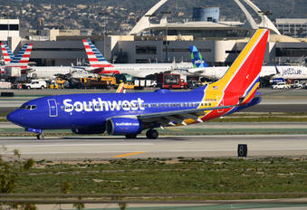 N712SW - Southwest Airlines Boeing 737-700