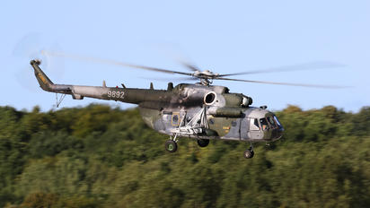 9892 - Czech - Air Force Mil Mi-171