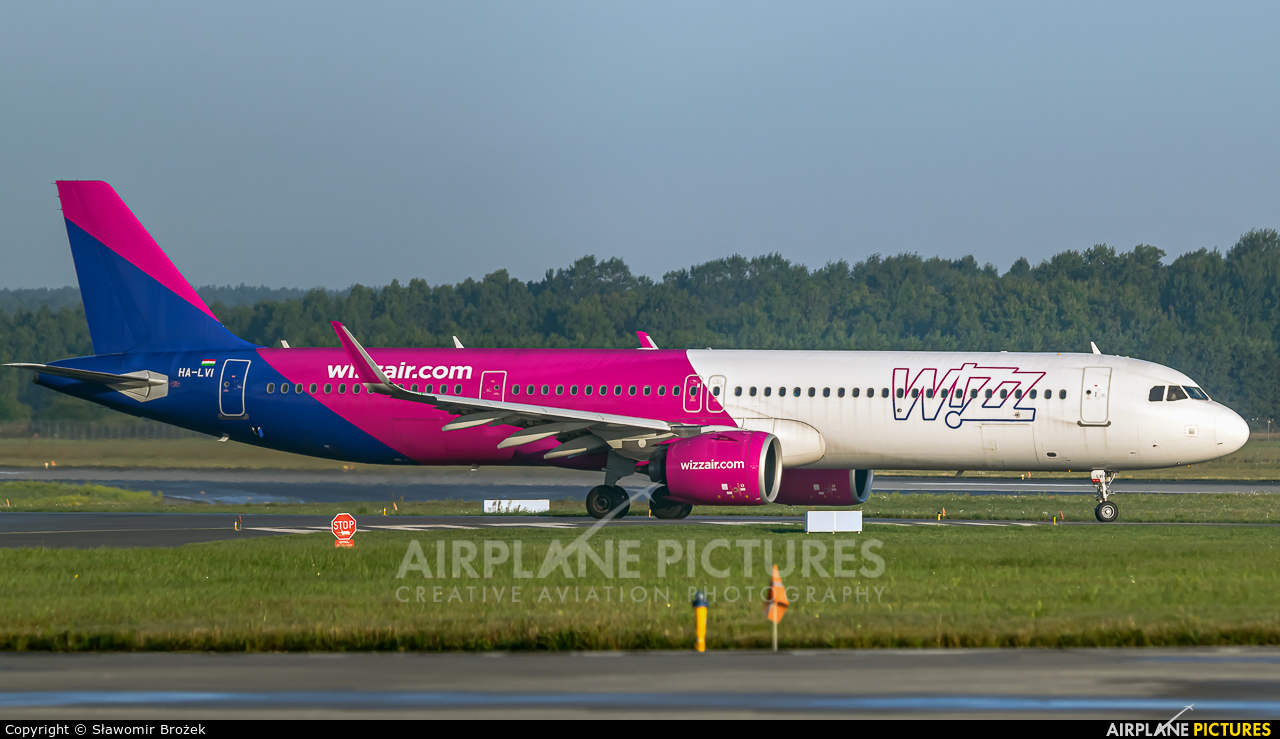 Wizz Air HA-LVI aircraft at Katowice - Pyrzowice