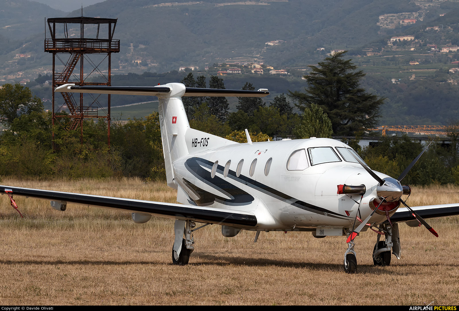 Private HB-FOS aircraft at Verona - Boscomantico