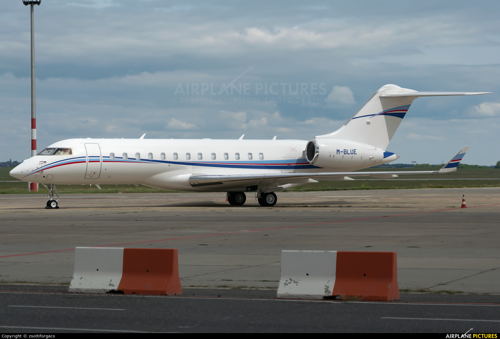 Private M-BLUE aircraft at Budapest Ferenc Liszt International Airport