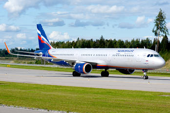 VQ-BTT - Aeroflot Airbus A321