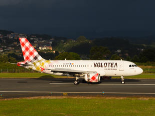EC-NHP - Volotea Airlines Airbus A319