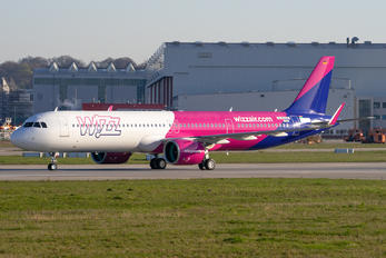 D-AVXW - Wizz Air Airbus A321 NEO