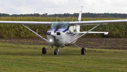 SP-ZKU - Private Cessna 206 Stationair (all models)