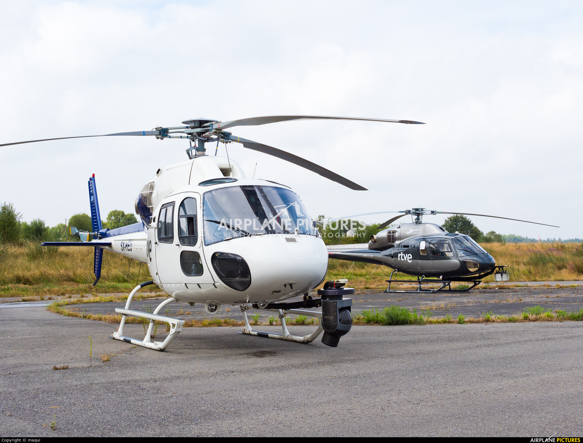 Sky Helicopteros SX-HEU aircraft at Lugo - Rozas
