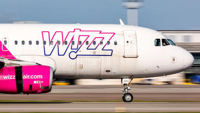 HA-LPJ - Wizz Air Airbus A320