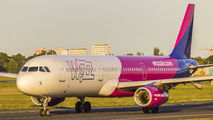 HA-LXY - Wizz Air Airbus A321 aircraft