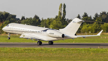 N916MM - Private Bombardier BD-700 Global 6000