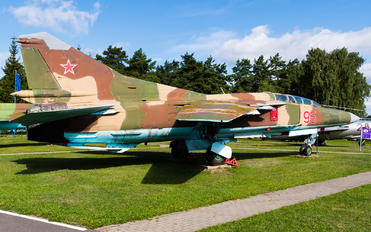 95 - Belarus - Air Force Mikoyan-Gurevich MiG-23UB