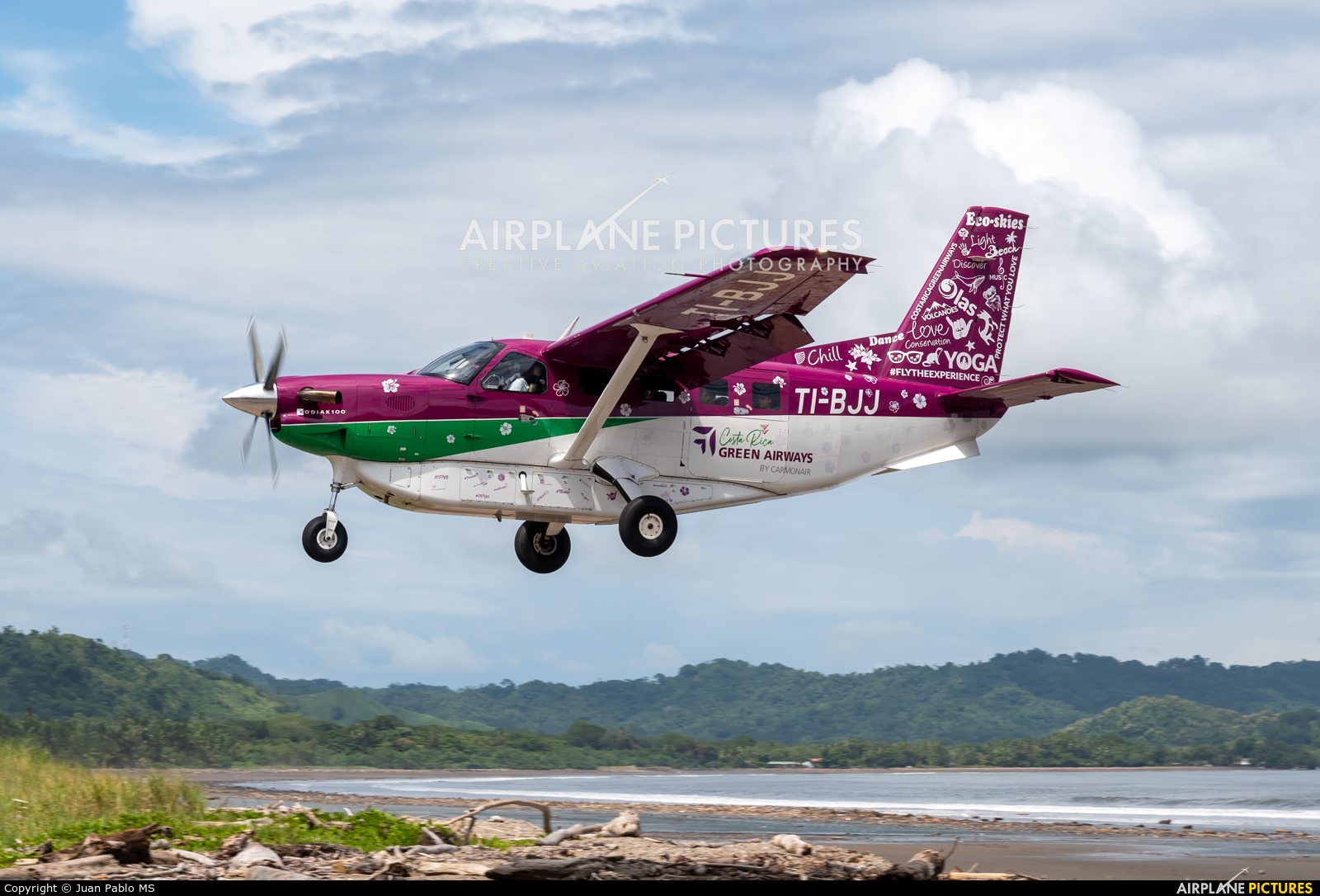 Costa Rica Green Air TI-BJJ aircraft at Tambor