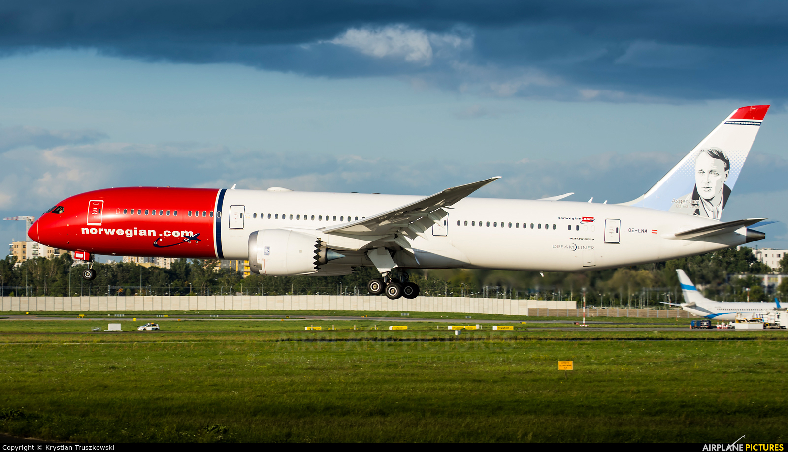 Norwegian Air Sweden OE-LNM aircraft at Warsaw - Frederic Chopin
