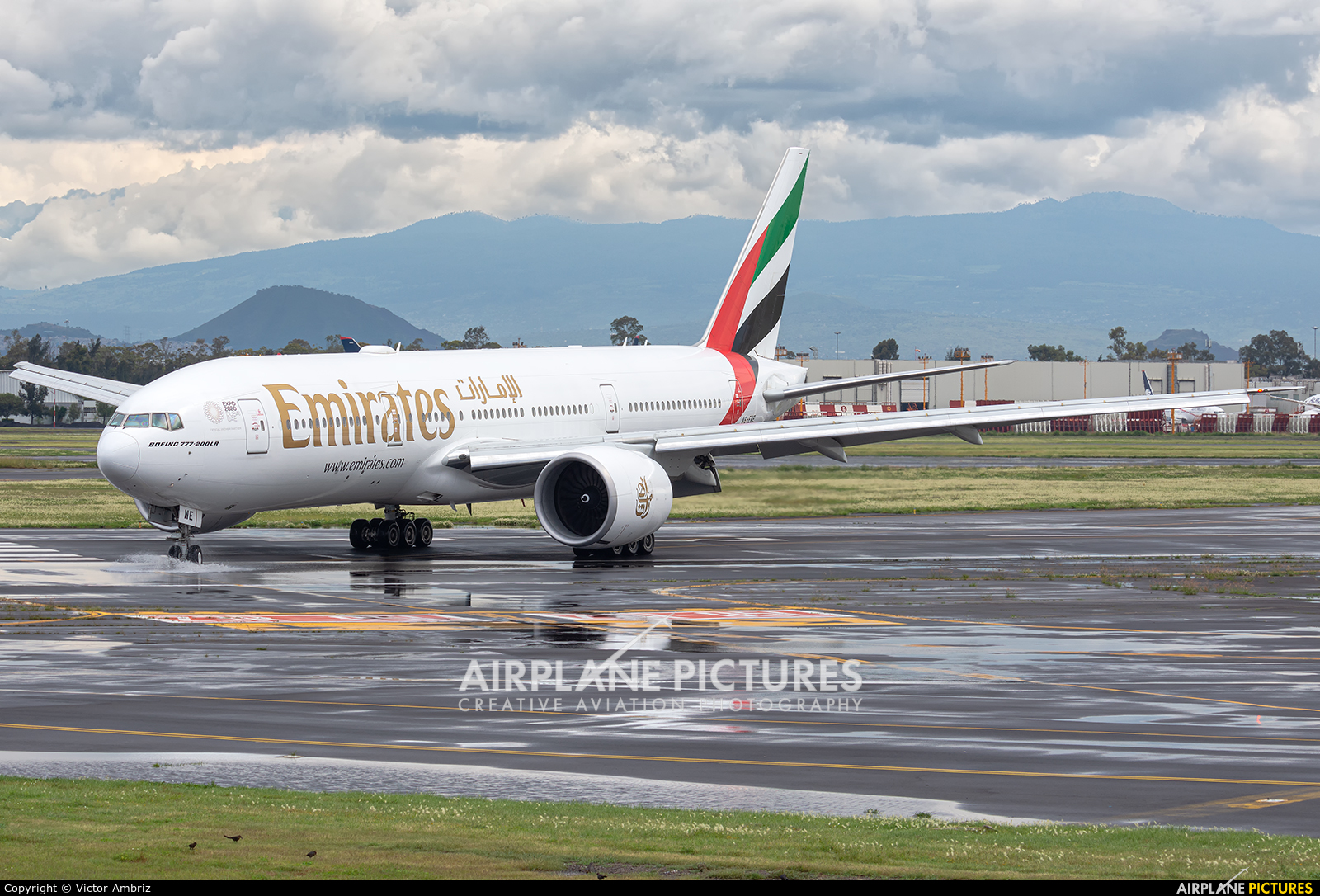 Emirates Airlines A6-EWE aircraft at Mexico City - Licenciado Benito Juarez Intl