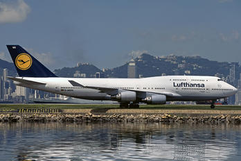 D-ABVH - Lufthansa Boeing 747-400