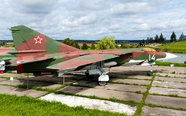 14 - Belarus - Air Force Mikoyan-Gurevich MiG-23MLD