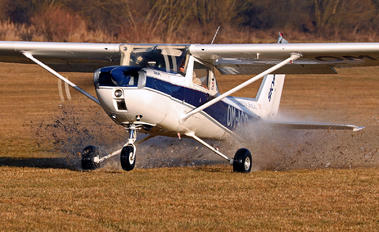OM-ACC - Private Cessna 150