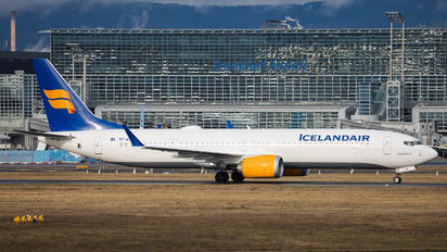TF-ICB - Icelandair Boeing 737-9 MAX