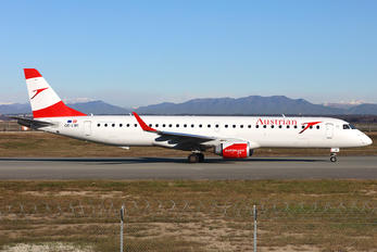 OE-LWI - Austrian Airlines/Arrows/Tyrolean Embraer ERJ-195 (190-200)