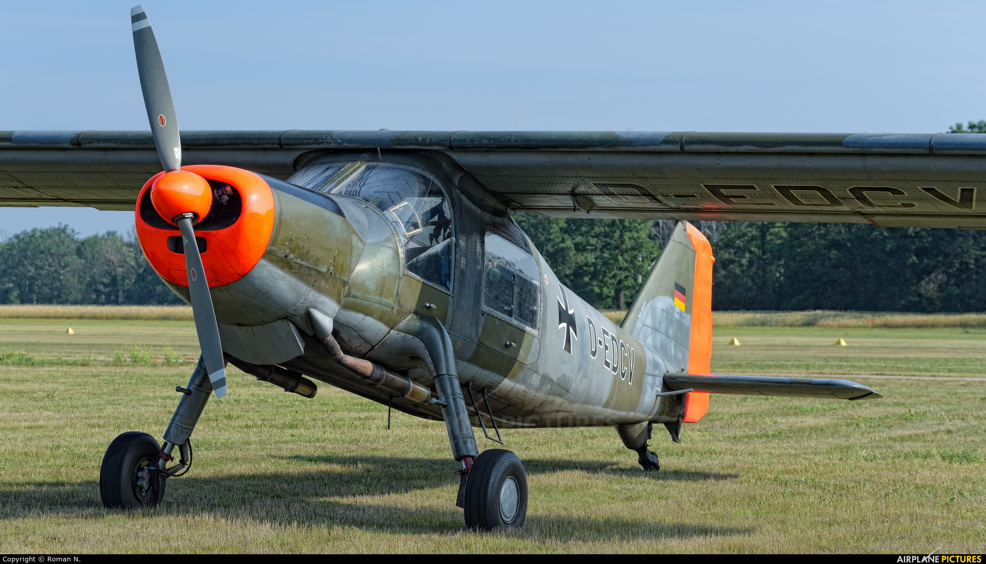 Private D-EDCV aircraft at Bienenfarm