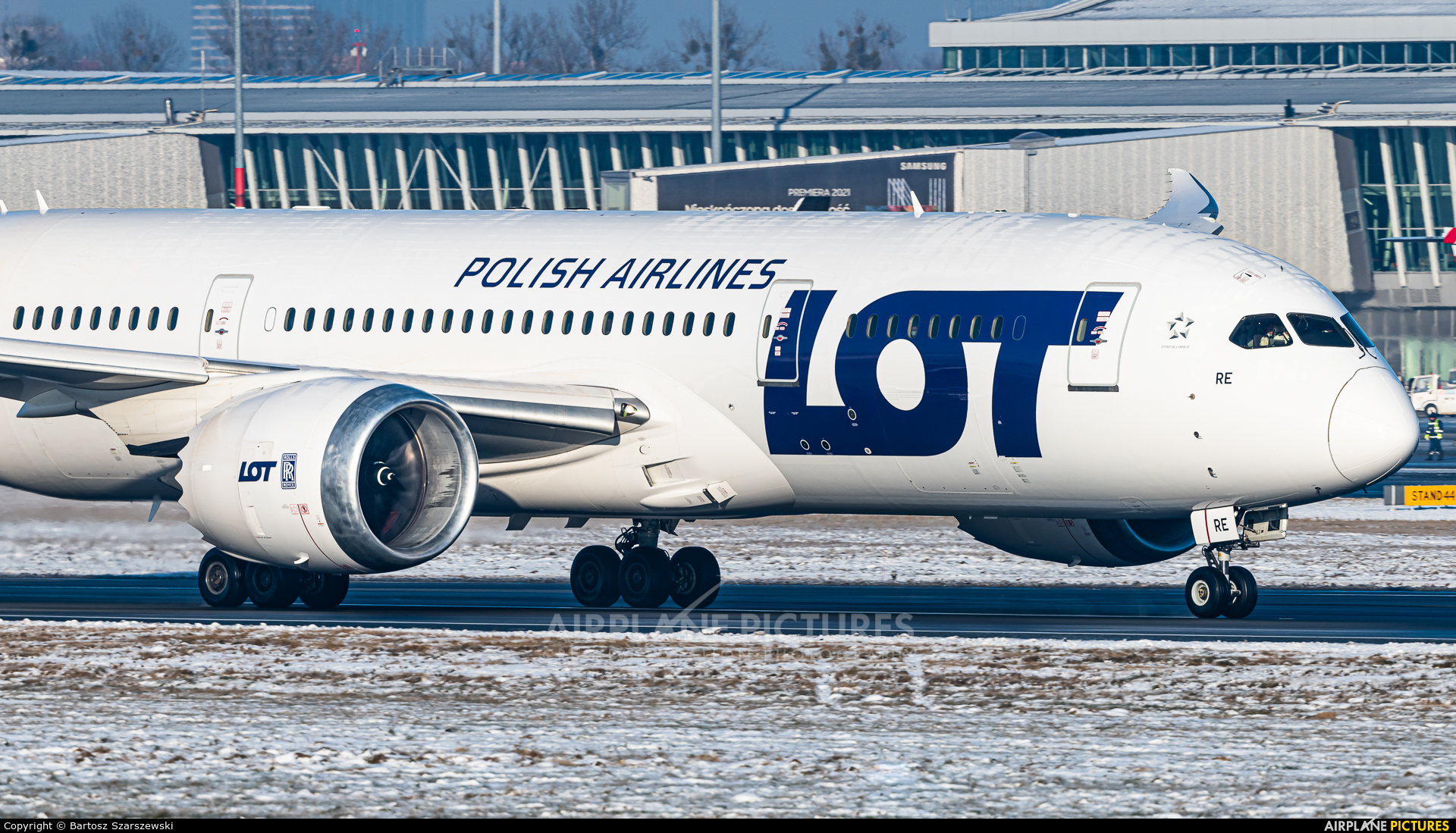 LOT - Polish Airlines SP-LRE aircraft at Warsaw - Frederic Chopin