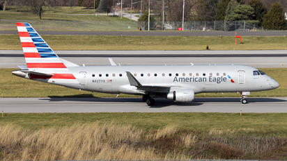 N427YX - American Eagle Embraer ERJ-175 (170-200)