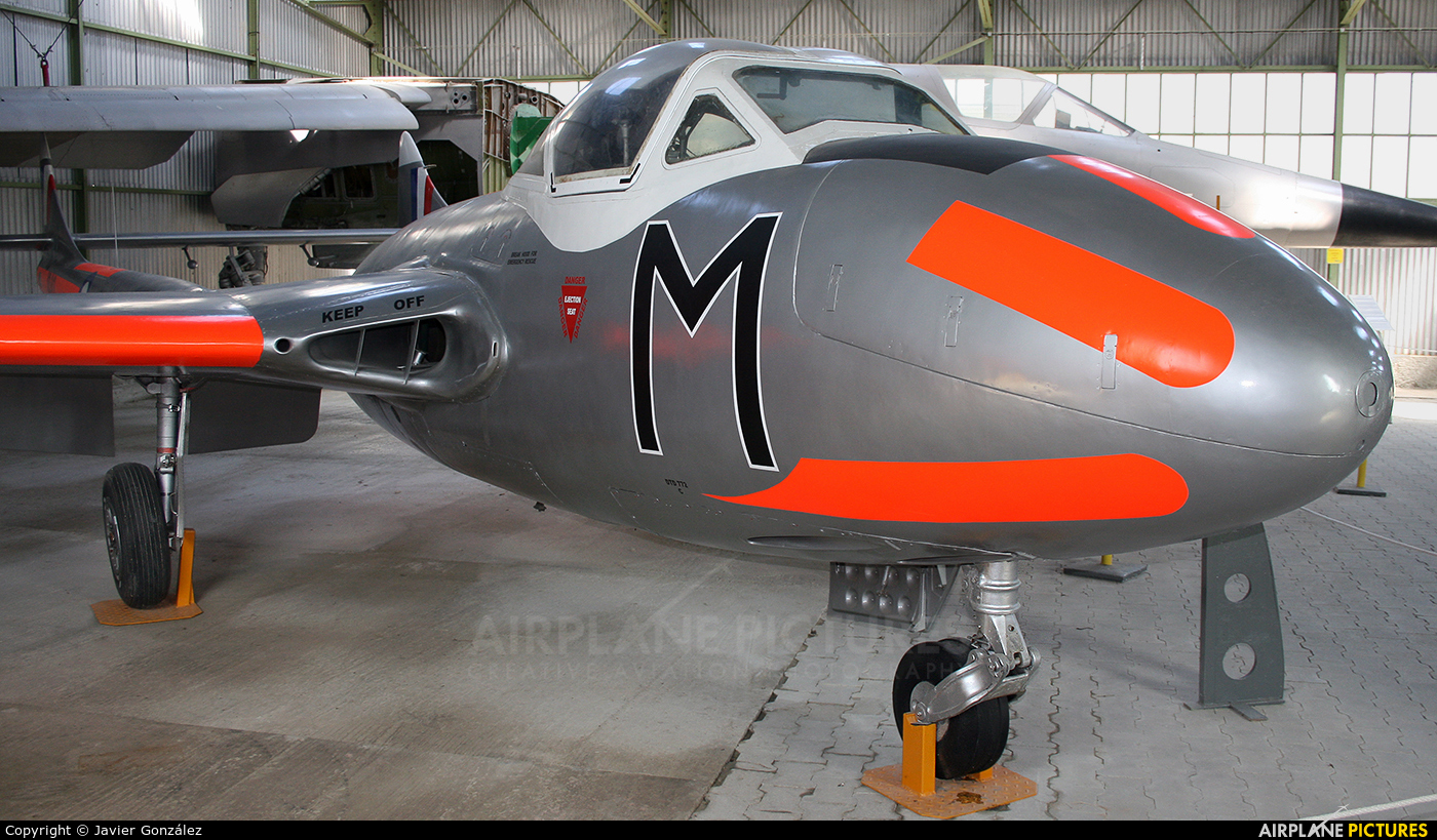 Royal Air Force XD613 aircraft at Montelimar - Ancone