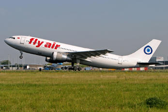 TC-FLK - Fly Air Airbus A300