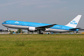 PH-BZM - KLM Boeing 767-300ER