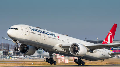TC-JJO - Turkish Airlines Boeing 777-300ER