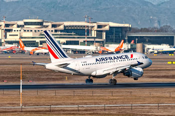 F-GUGO - Air France Airbus A318