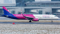 HA-LXZ - Wizz Air Airbus A321 aircraft