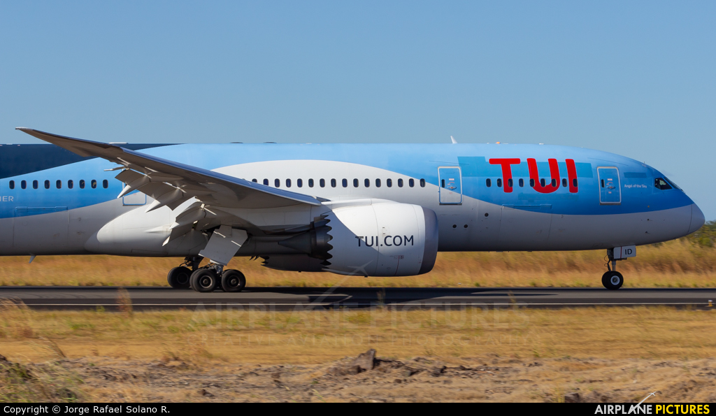 TUI Airways G-TUID aircraft at Liberia- Daniel Oduber Quirós Intl