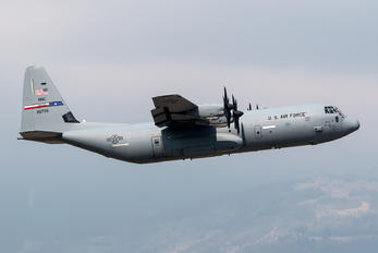 08-5726 - USA - Air Force Lockheed C-130J Hercules