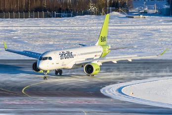 YL-AAU - Air Baltic Airbus A220-300