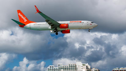 C-FWGH - Sunwing Airlines Boeing 737-800