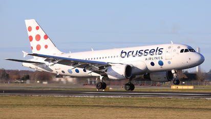 OO-SSX - Brussels Airlines Airbus A319